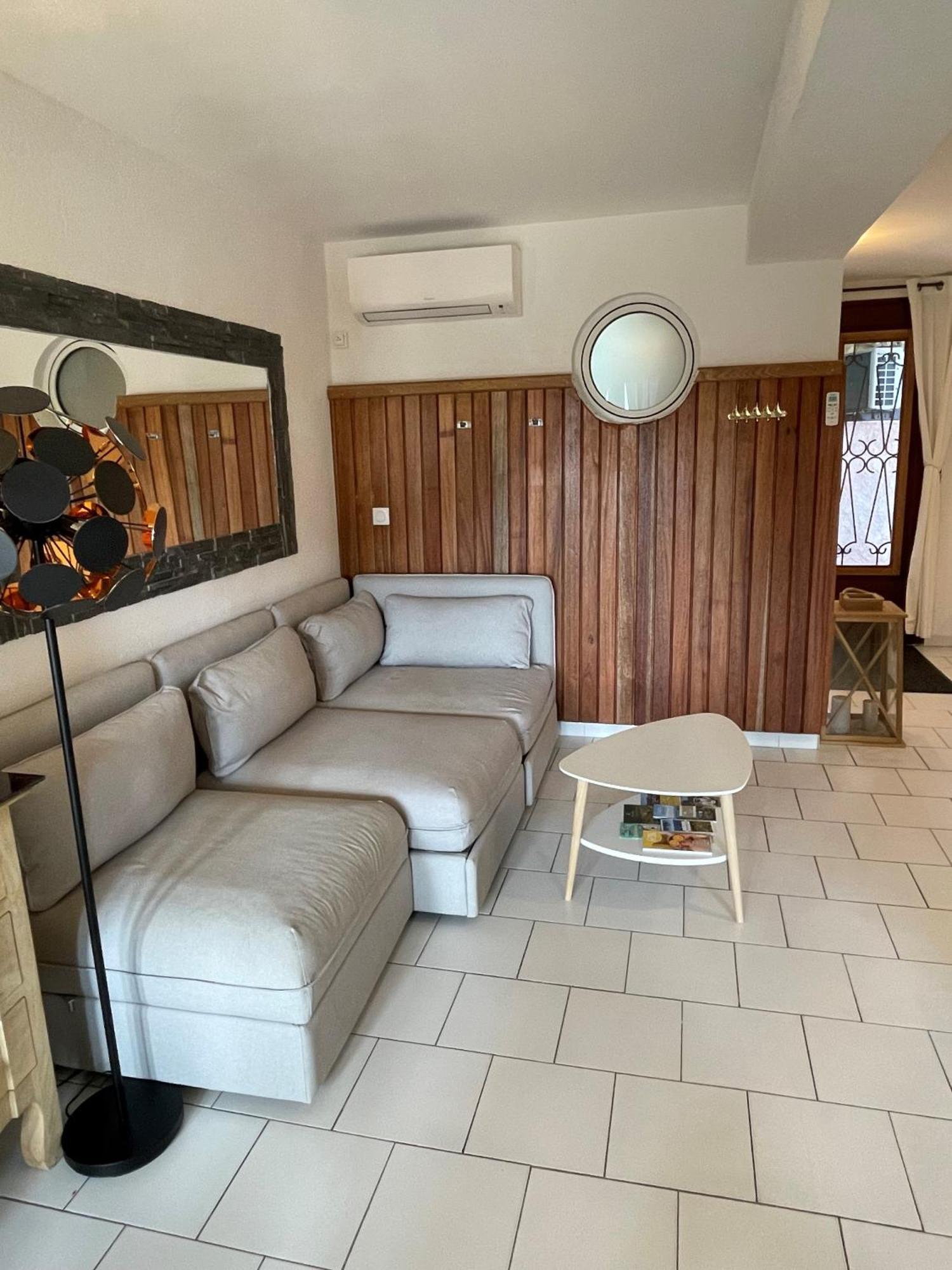 Le Golfe Bleu Apartment Le Rayol-Canadel-sur-Mer