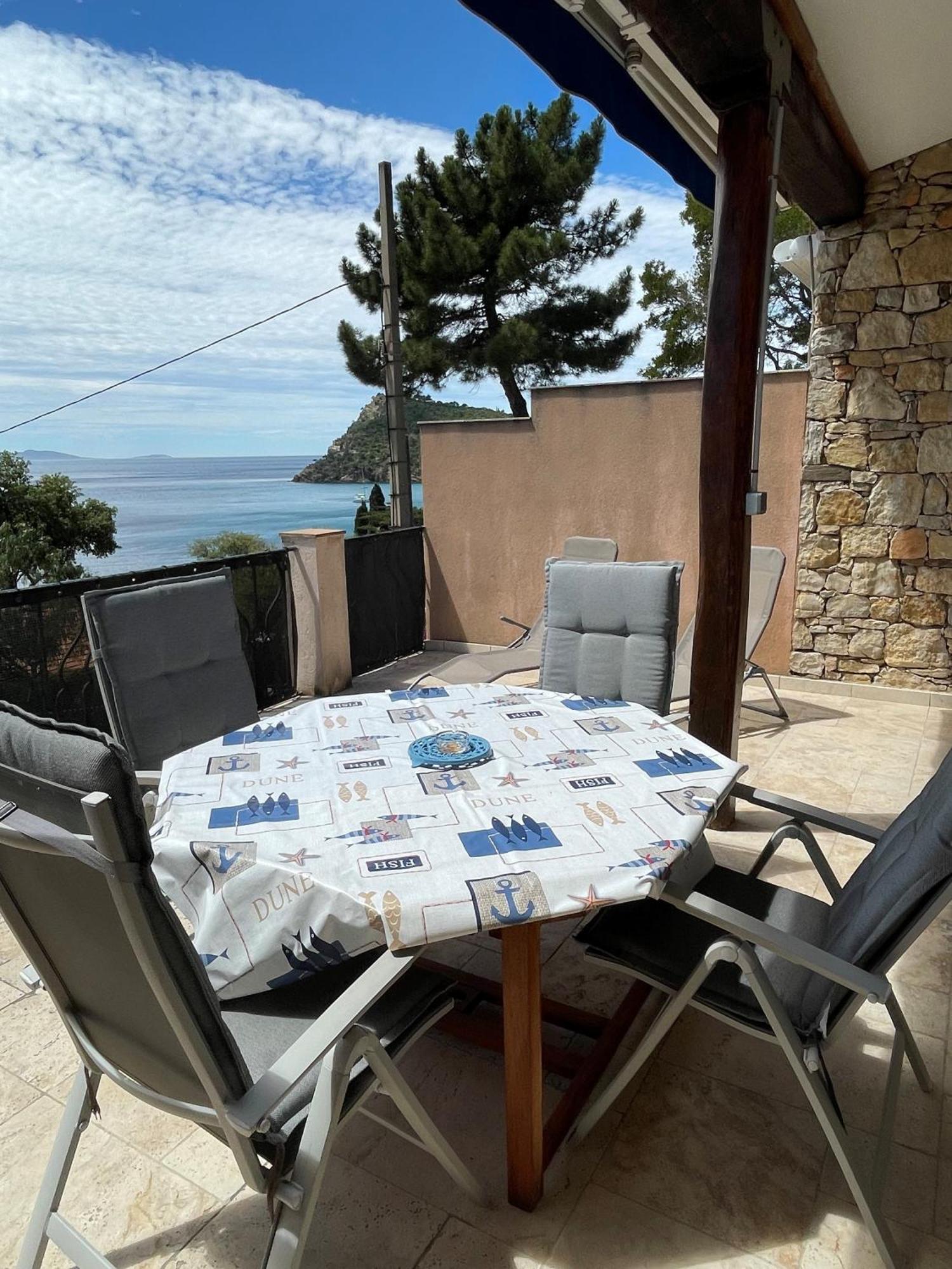 Le Golfe Bleu Le Rayol-Canadel-sur-Mer